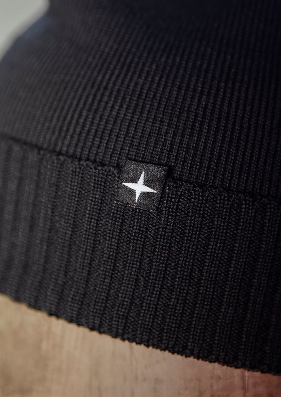 SWENN - Photos - Tuque en mérinos - noir