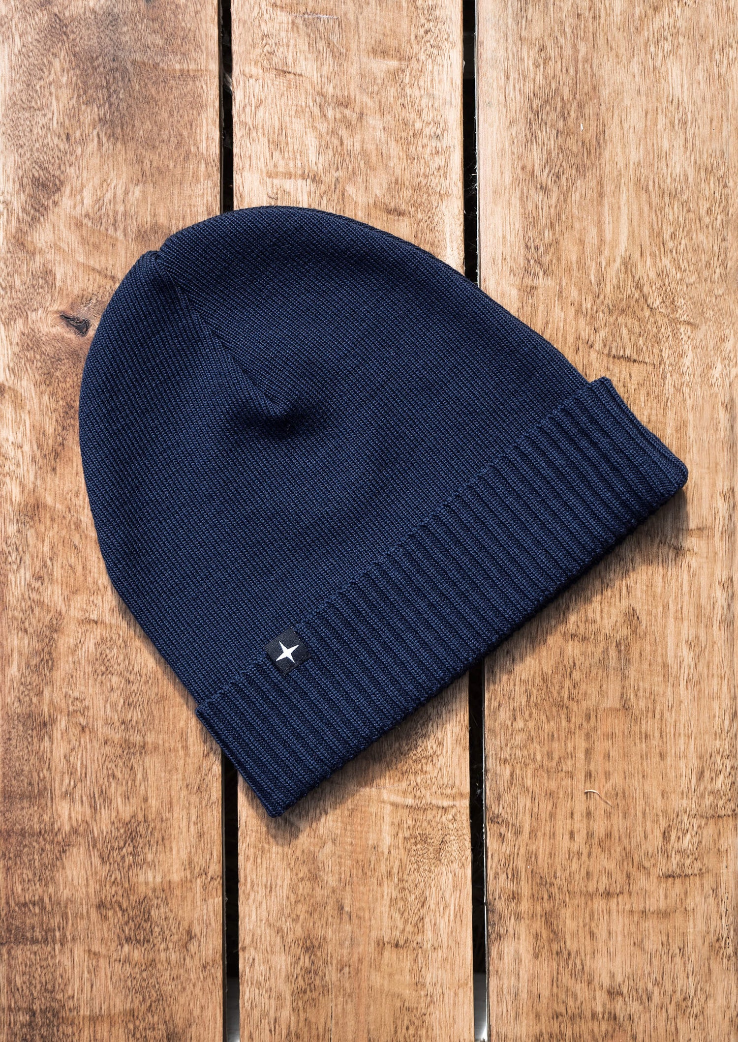 SWENN - Photos - Tuque en mérinos - bleu marine