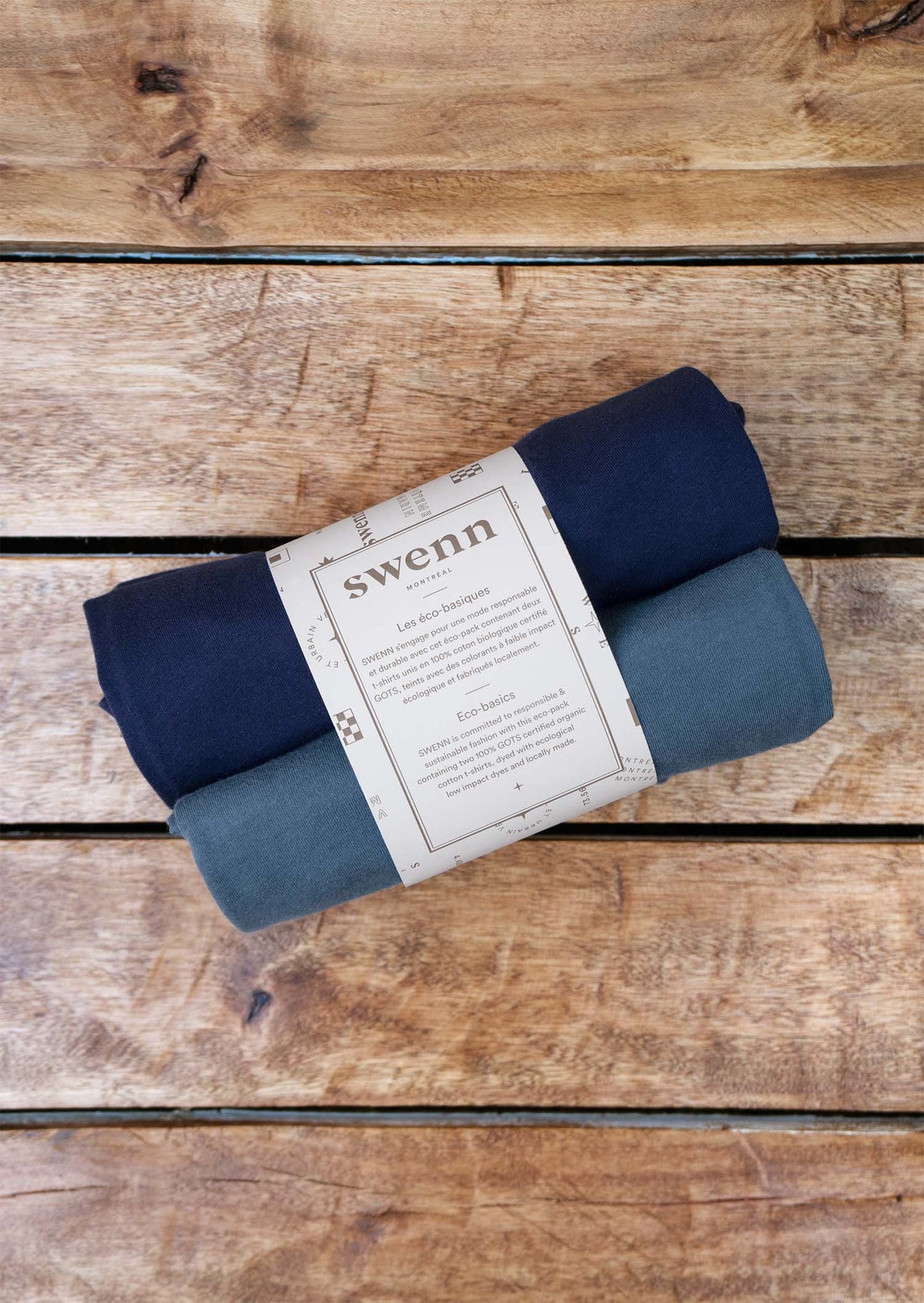 2 plain t-shirts - navy and pacific blue