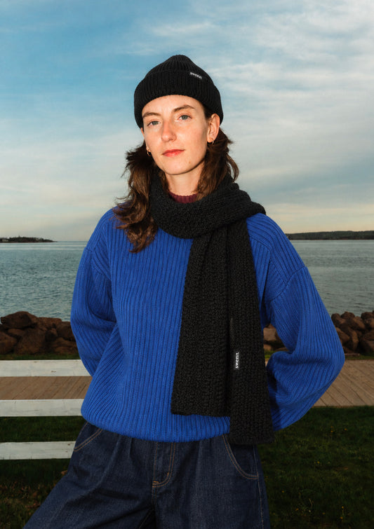 Pure wool scarf - black