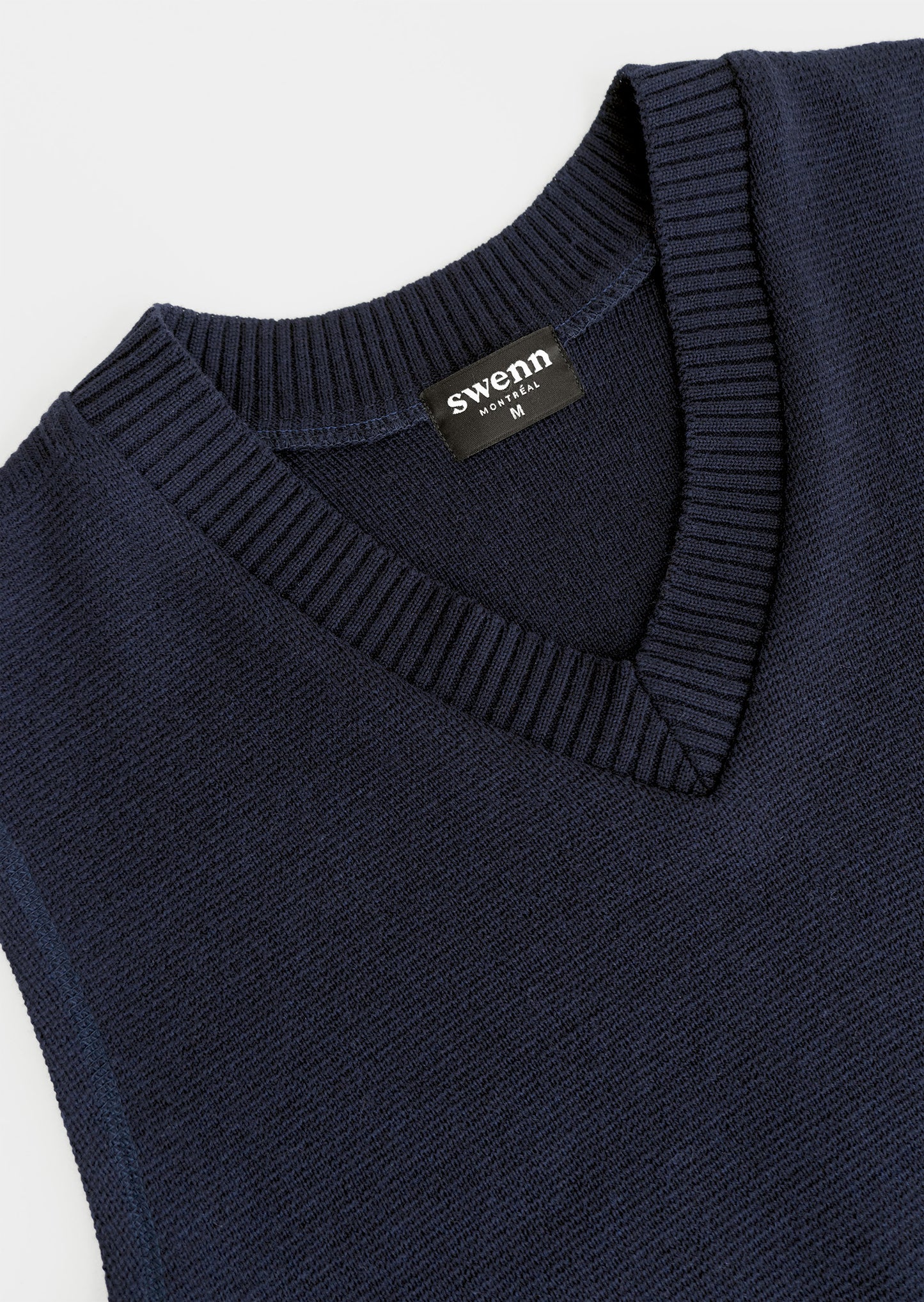 Crop V-neck vest sweater – navy