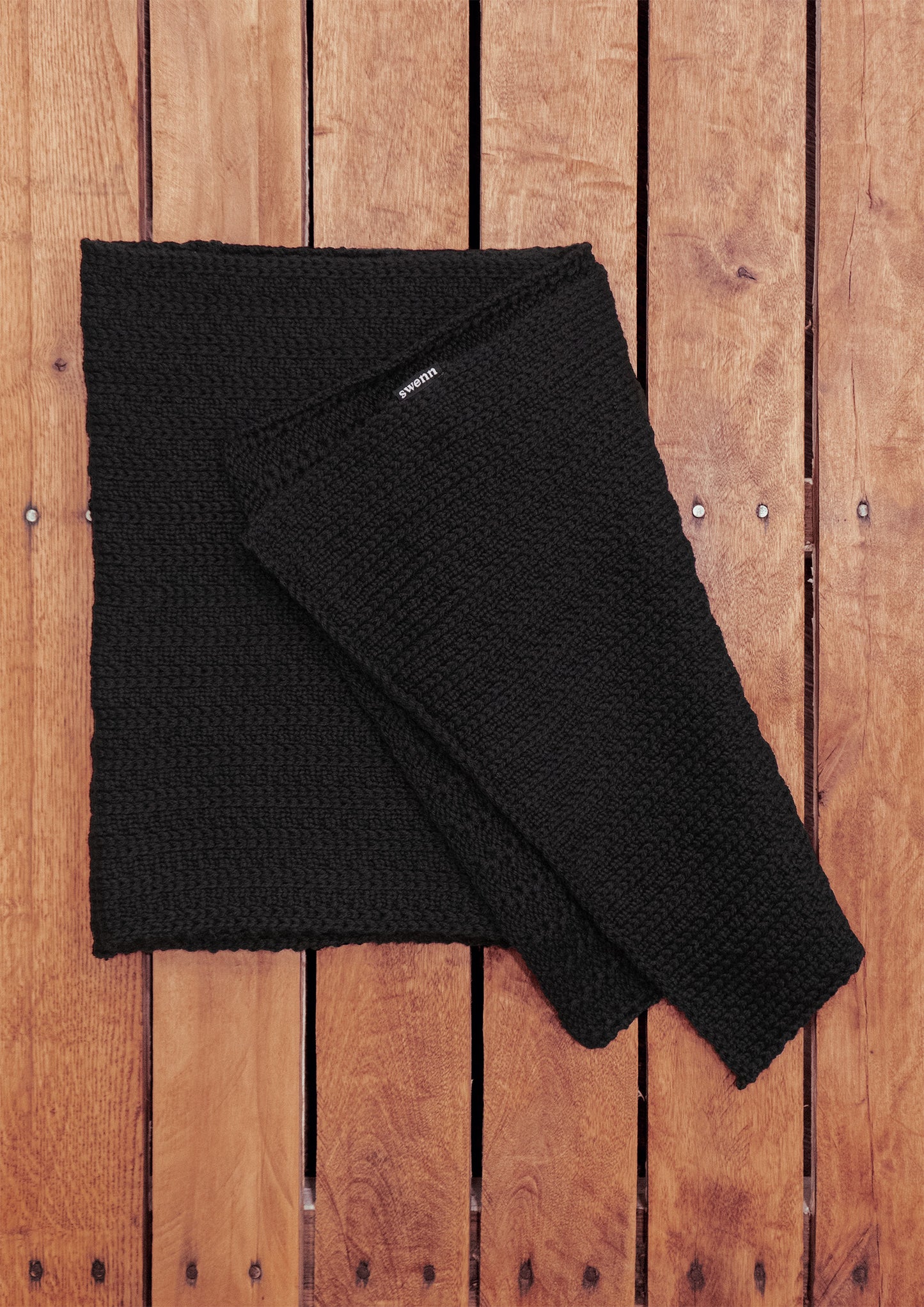 Pure wool scarf - black