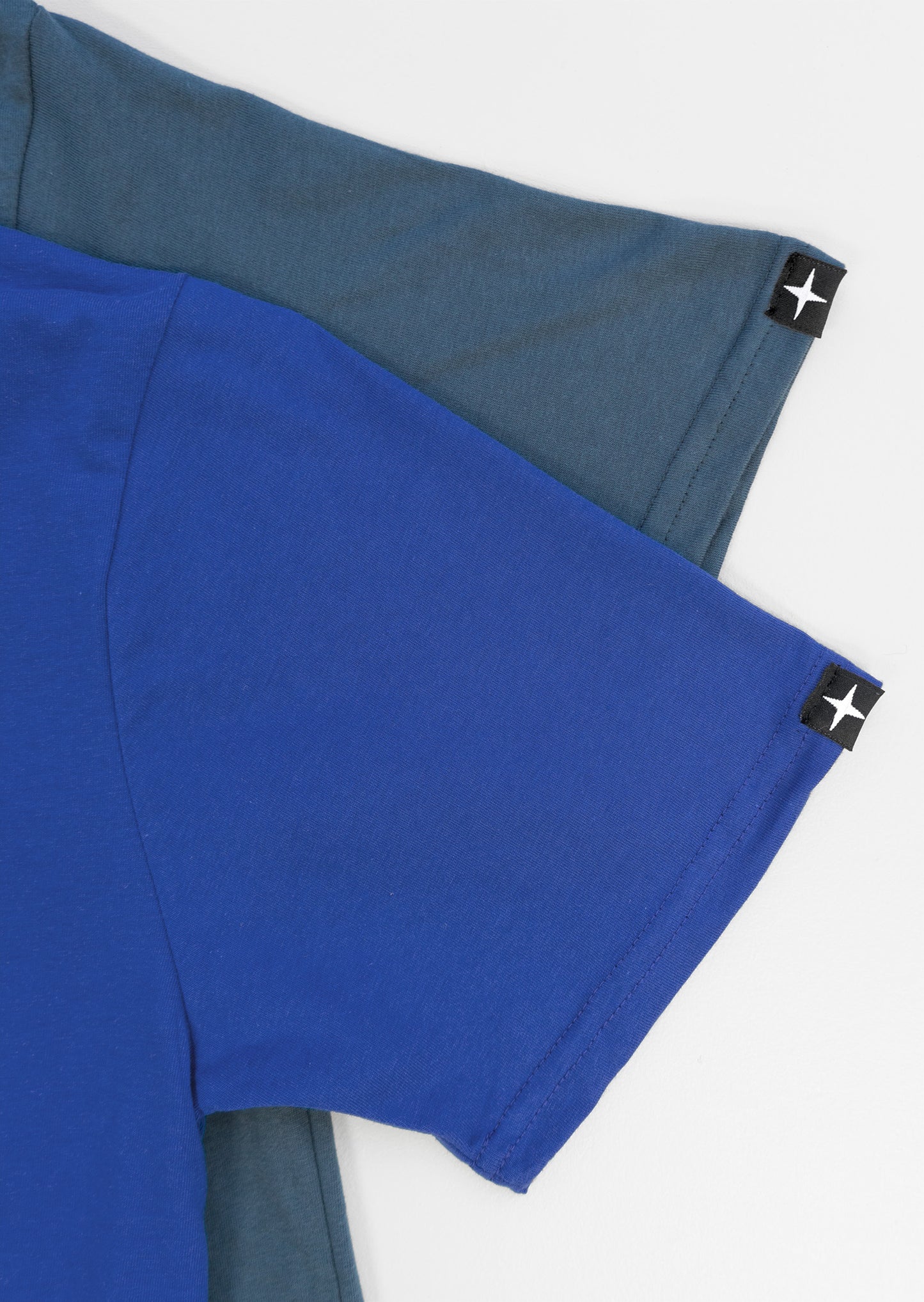 2 t-shirts unis - bleu royal et bleu pacifique