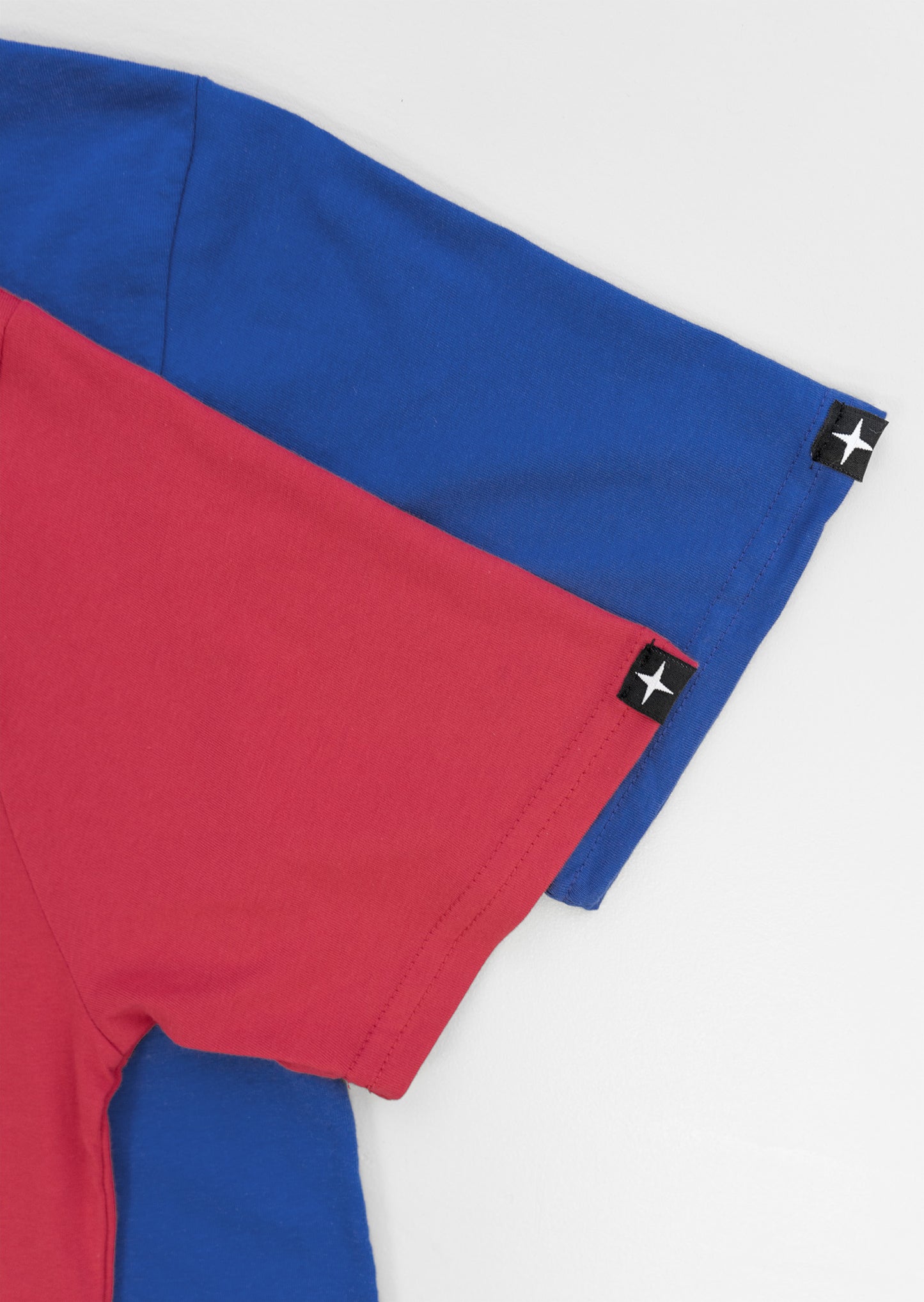 2 t-shirts unis - bleu royal et rouge