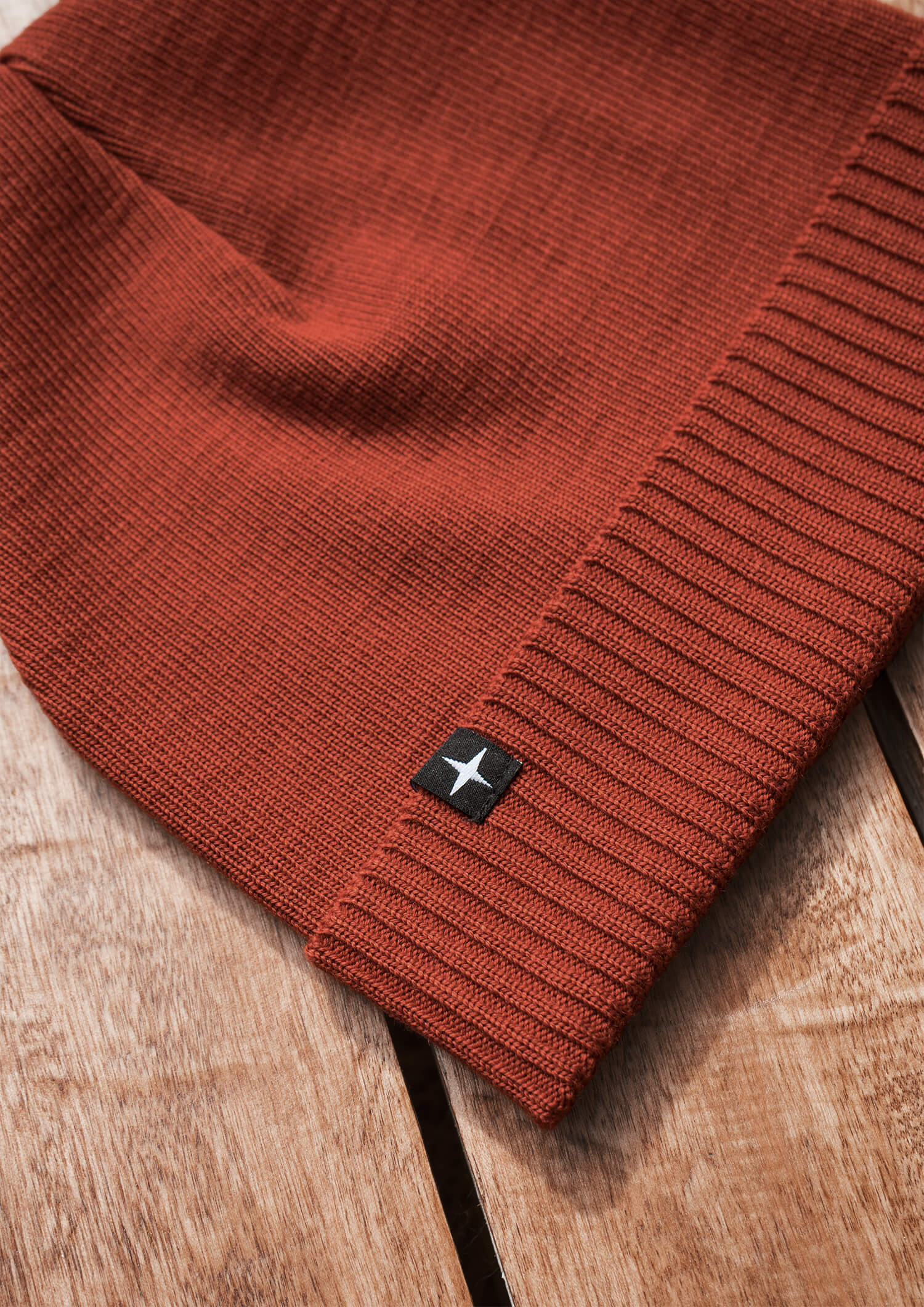 SWENN - Photos - Tuque en mérinos - rouille