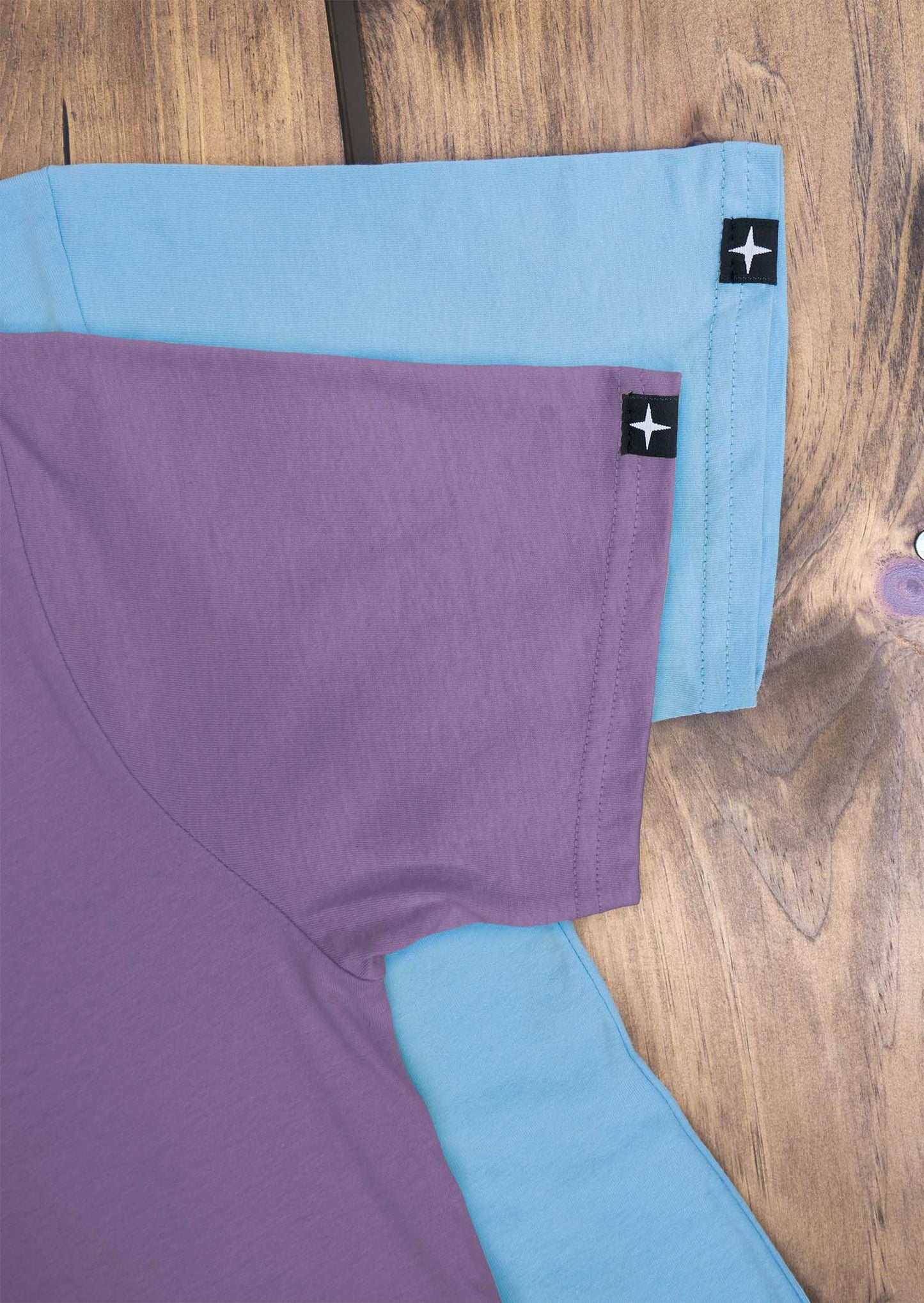 2 t-shirts light blue - lilac